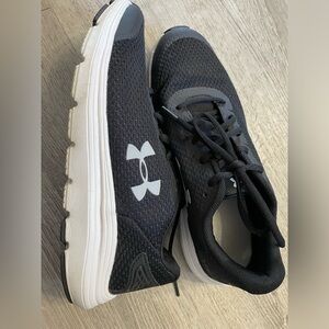 Woman’s size 9 Under Armour running shoes